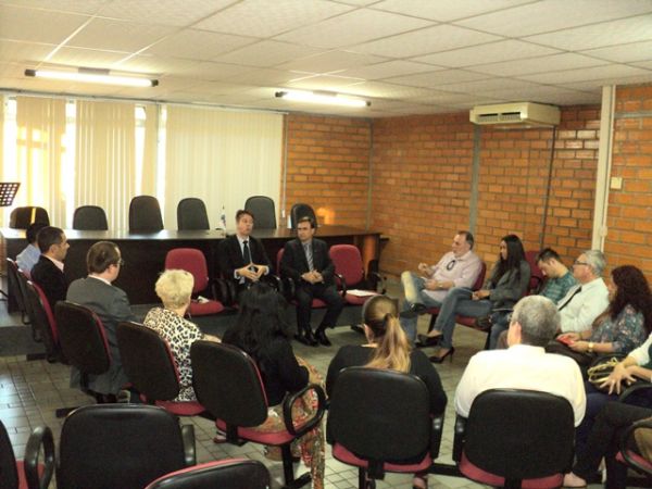 Advogados Criminalistas se re�nem com Juiz Corregedor do Sistema Prisional de Joinville