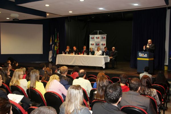 39 novos advogados prestam compromisso perante Conselho da Subse��o