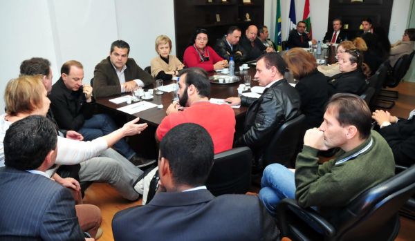 Situa��o do Pres�dio de Joinville: Diretoria participa de debate na C�mara de Vereadores