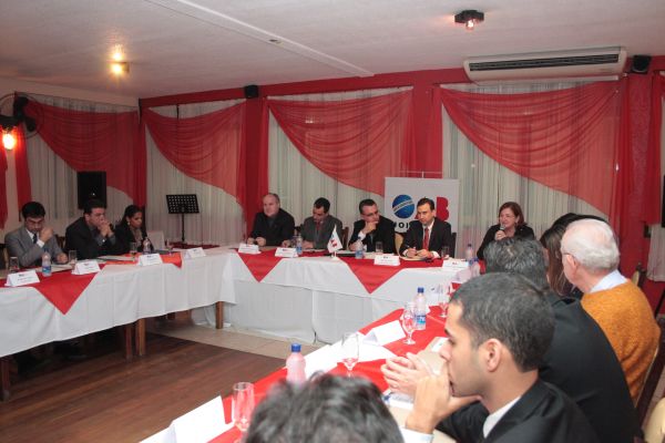 Subse��o publica a Ata e Carta do I COL�GIO DE PRESIDENTES DE COMISS�ES DA OAB JOINVILLE de 13/07/2010