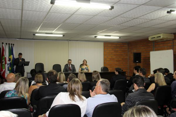 Joinville conhece 12 novos advogados