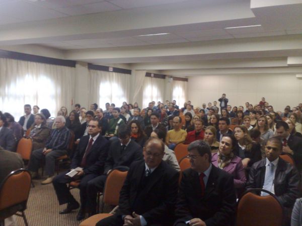 Mais de 200 advogados e estagi�rios participam de Curso sobre Processo Eletr�nico