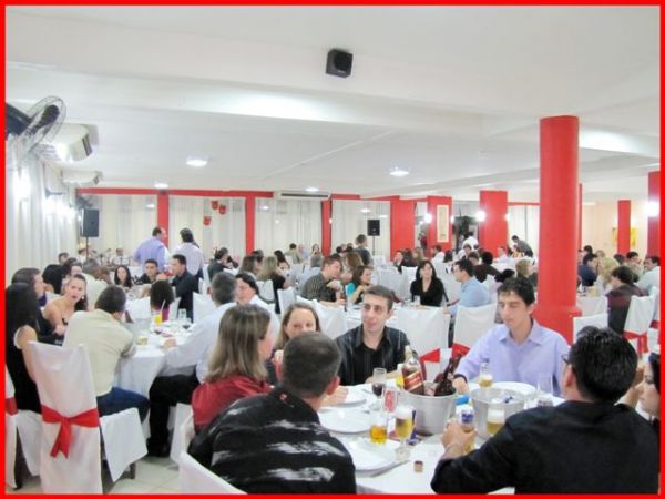 Advogados e familiares encontraram-se no Jantar de Confraterniza��o de 2010 da OAB Joinville 