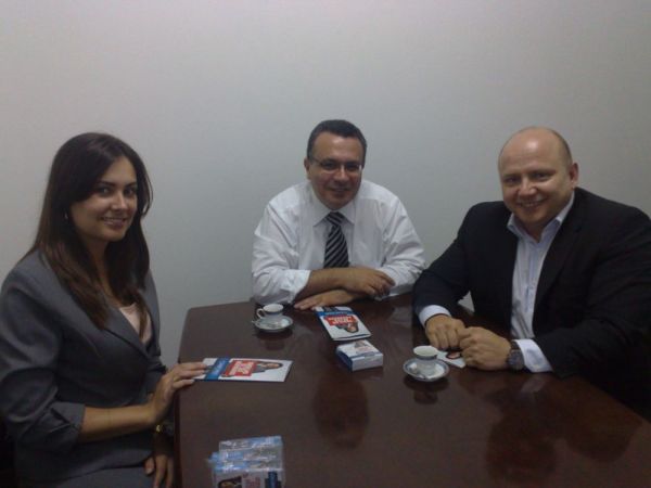 Miguel Teixeira recebe Marco Sbissa, presidente da OABCRED/Sicoob