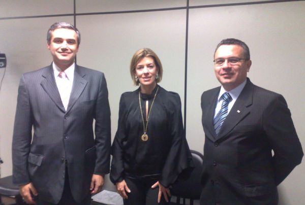 Dirigentes da OAB Joinville reunem-se com a Corregedora do TRT.