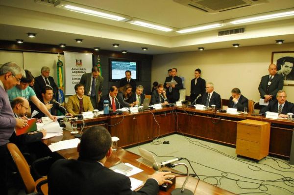 CCJ da C�mara aprova honor�rios de sucumb�ncia para advogados trabalhistas