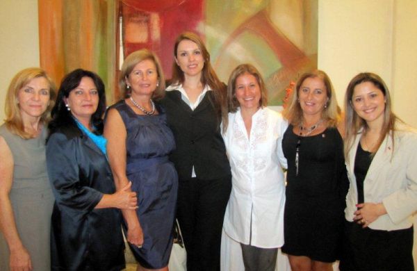 Comiss�o Mulher Advogada OAB Joinville convida Advogadas, Estagi�rias e Bacharelas para sua 1� reuni�o do ano (02/03)