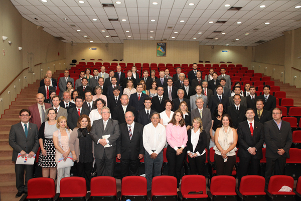 Dirigentes da OAB Joinville participam de reuni�es na OAB Estadual e tratam de assuntos da Subse��o