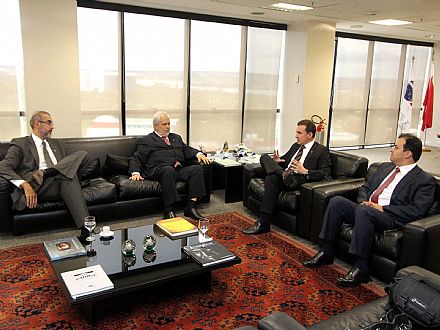 Ophir Cavalcante reitera defesa do CNJ ao receber Calandra na OAB