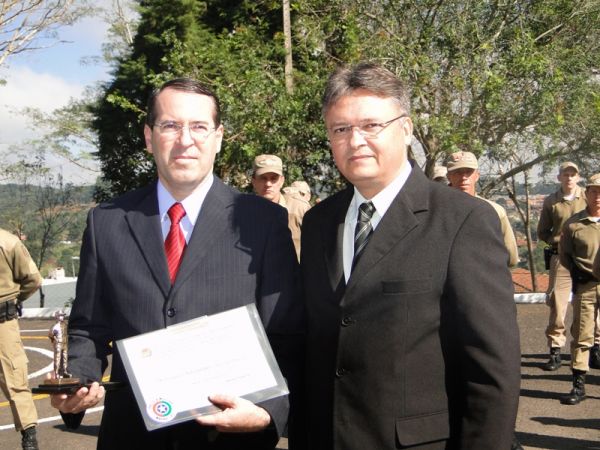 Gilson Schelbauer representa OAB Joinville em solenidade em Mafra