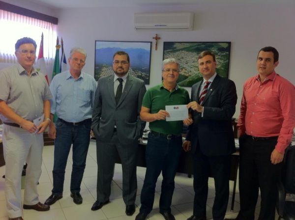 Prefeito de Garuva recebe comitiva da OAB Joinville 