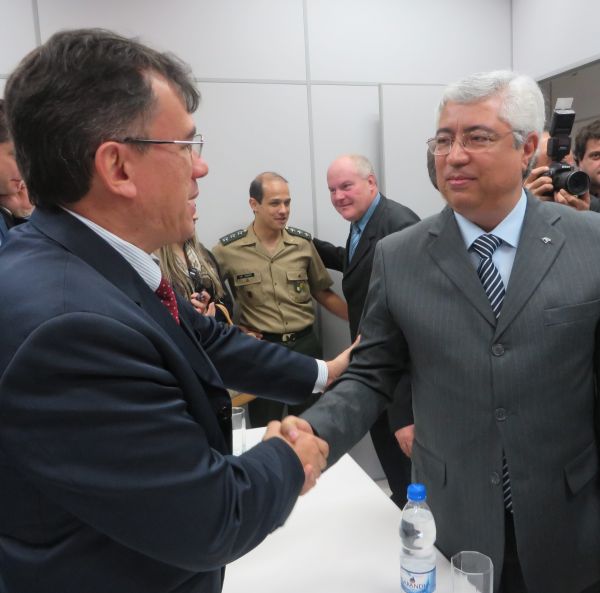 Subse��o � representada na posse do novo Delegado da Receita Federal em Joinville