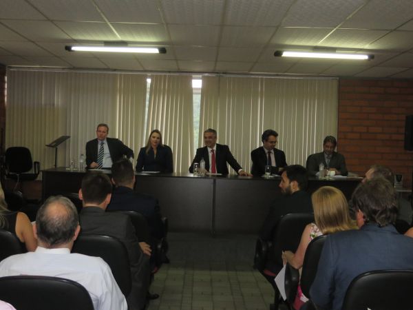 Realizada a primeira Sess�o do Conselho Pleno da OAB Joinville - Gest�o 2016/2018