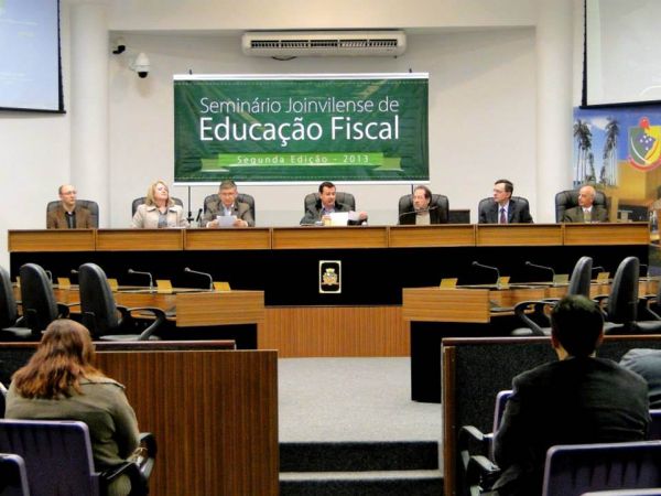 Comiss�o da Cidadania OAB Joinville participa da segunda edi��o do SEMIN�RIO JOINVILENSE DE EDUCA��O FISCAL