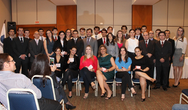 33 Novos Advogados recebem suas credenciais em Joinville