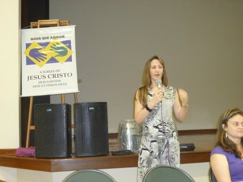 Patr�cia Voigt representa OAB Joinville na cerim�nia de lan�amento da Campanha "M�os Que Ajudam a Doar Sangue"