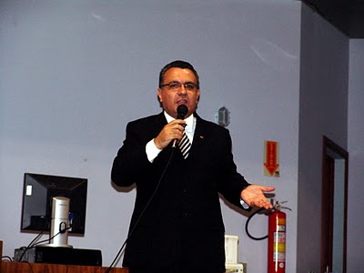 Presidente da OAB Joinville profere palestra �Advogado: deveres �ticos e prerrogativas� para Acad�micos de Direito de Joinville