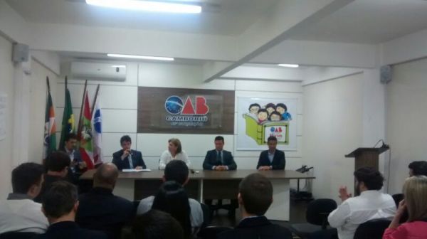 Comiss�o do Jovem Advogado da OAB Joinville participa de Encontro de Jovens Advogados Catarinenses