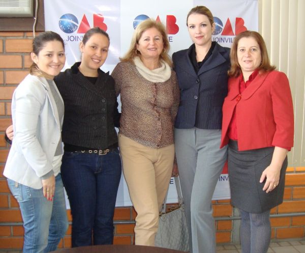 Comiss�o da Mulher Advogada da OAB Joinville realiza sua 20� reuni�o
