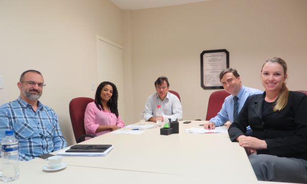Diretoria da OAB Joinville realiza reuni�o ordin�ria