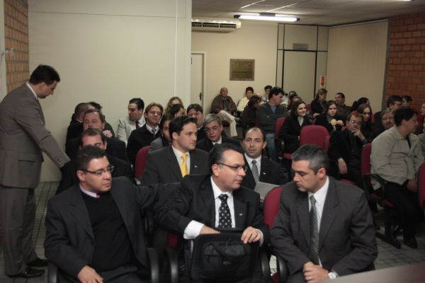 Hoje (08/09) tem reuni�o dos Advogados na OAB Joinville com a presen�a do Diretor do Foro da Comarca