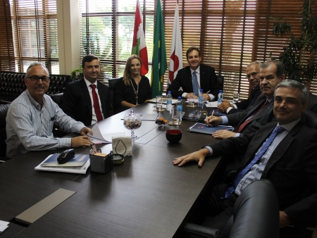 Contrato para constru��o da nova sede administrativa da OAB Joinville � assinado