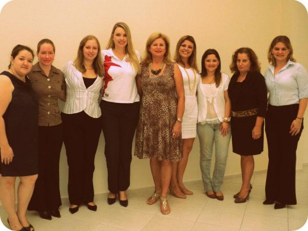 Comiss�o da Mulher Advogada convida colegas para sua reuni�o amanh�, 27, 8 horas