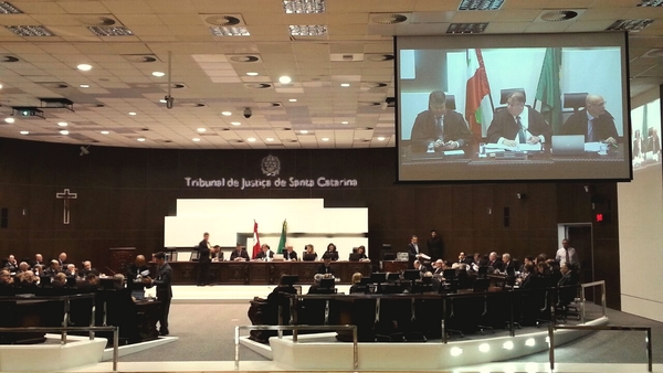 Dr. Wilson Pereira J�nior de Joinville est� na lista tr�plice para o cargo de desembargador do TRE-SC.