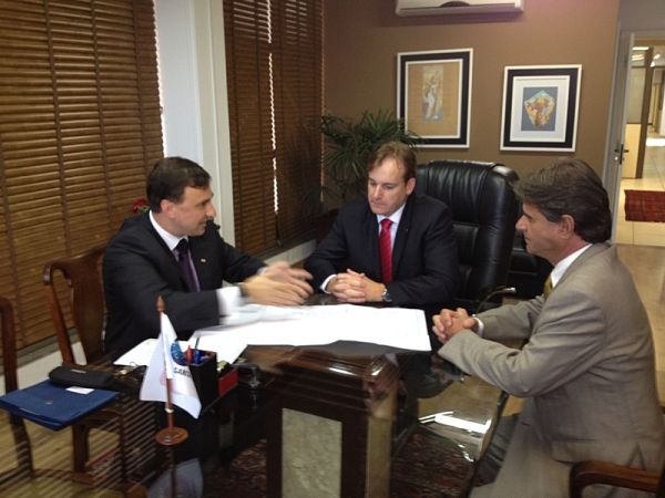 Presidente da OAB Joinville tem sua primeira reuni�o com o presidente da OAB Estadual