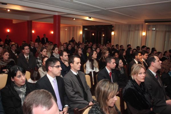 OAB Joinville outorga Certificados aos Membros das suas Comiss�es Tem�ticas.