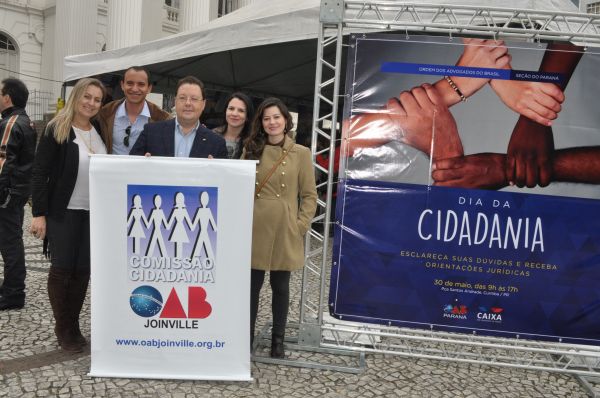Comiss�o da Cidadania participa de a��o em Curitiba