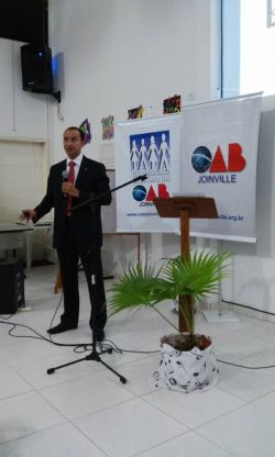 OAB Joinville ministra palestra na Casa da Cultura sobre �Corrup��o: combat�-la, miss�o de todos� em Itapo�/SC
