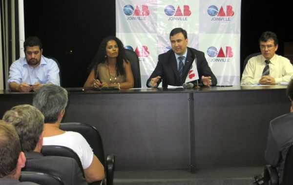 Conselho Pleno da OAB Joinville realiza Sess�o Ordin�ria