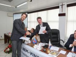 OAB/SC firma conv�nio que permite, sem custo, protesto de honor�rios em cart�rio