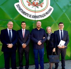 Visita da OAB/SC Subse��o Joinville � Penitenci�ria Industrial de Joinville