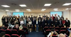 OAB Joinville entrega credenciais � 44 novos advogados(as)