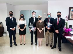 Corregedor Regional do Tribunal Regional Federal da 4� Regi�o e Diretor do Foro da Justi�a Federal de Joinville visitam sede da OAB Joinvile 