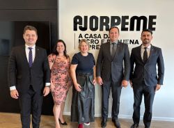 OAB Joinville realiza visita institucional � Ajorpeme