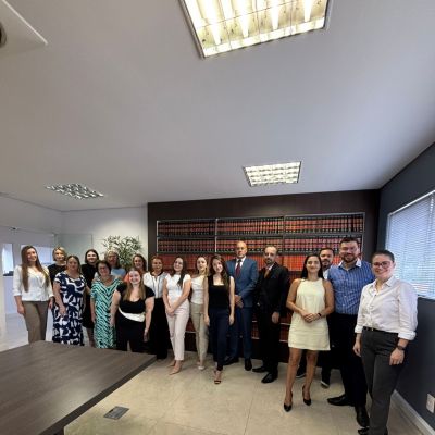 Comiss�o de Direito Imobili�rio realiza reuni�o ordin�ria mensal