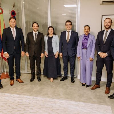 OAB Joinville participa de reuni�o institucional na OAB/SC