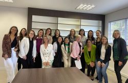 Advogadas do Projeto "OAB Por Elas" realizam reuni�o