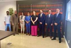 Comiss�es de Defesa, Assist�ncia e Prerrogativas e de Assuntos Judiciais e Extrajudiciais realizam reuni�o em conjunto