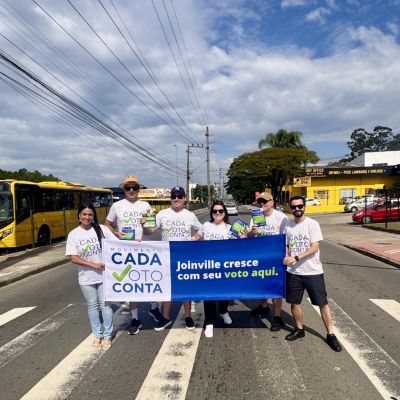 OAB Joinville vai �s ruas em blitz do Movimento Cada Voto Conta em Joinville