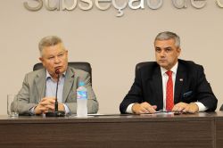 Prefeito de Joinville apresenta balan�o do mandato ao Conselho da OAB Joinville