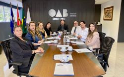 Diretoria da OAB Joinville realiza reuni�o mensal ordin�ria em conjuntos coordenadores