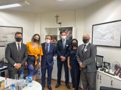 OAB Joinville realiza visita institucional no F�rum Estadual