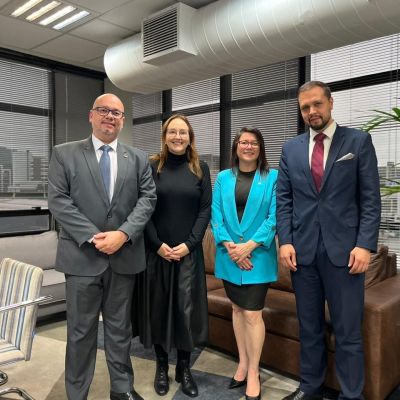 OAB Joinville realiza visita institucional � promotora Dra. Elaine Rita Auerbach