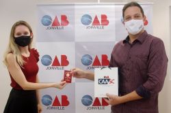 A OAB Joinville realizou entrega de credenciais na �ltima sexta-feira (30)