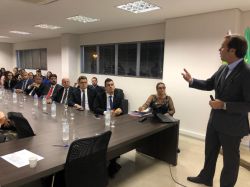 OAB Joinville recebe o Presidente da Seccional, Dr. Rafael de Assis Horn, para realiza��o do projeto 