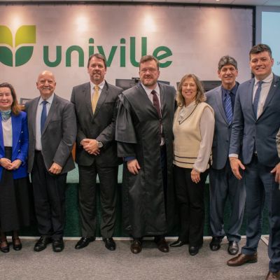 OAB Joinville participa de sess�o especial da 5� C�mara de Direito Comercial do TJSC